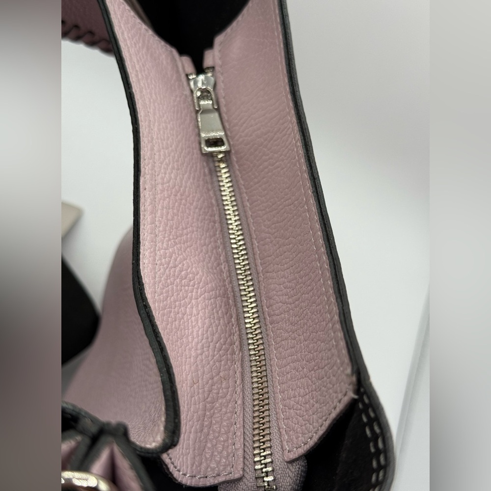 Woman's Elegant Business Leather Shoulder Pink Bag - Crafted by Ripani - Picture 11 of 16
